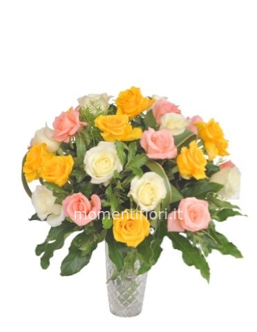 Bouquet misto solo rose 12 steli conf adeguata(no rosso o blu)